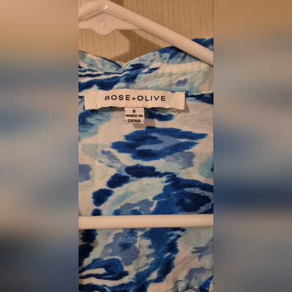 Rose & Olive Blue and White Paisley Button Down Shirt - Picture 4 of 7